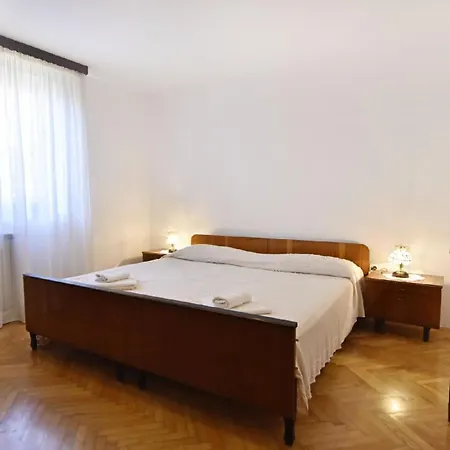 In Der Naehe Des Strandes Apartman Bašanija